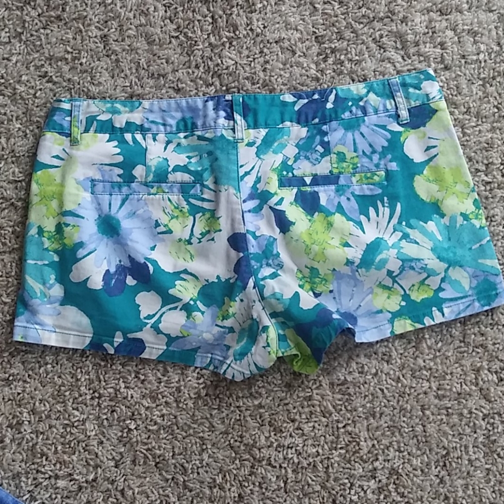Booty shorts - Picture 4 of 5